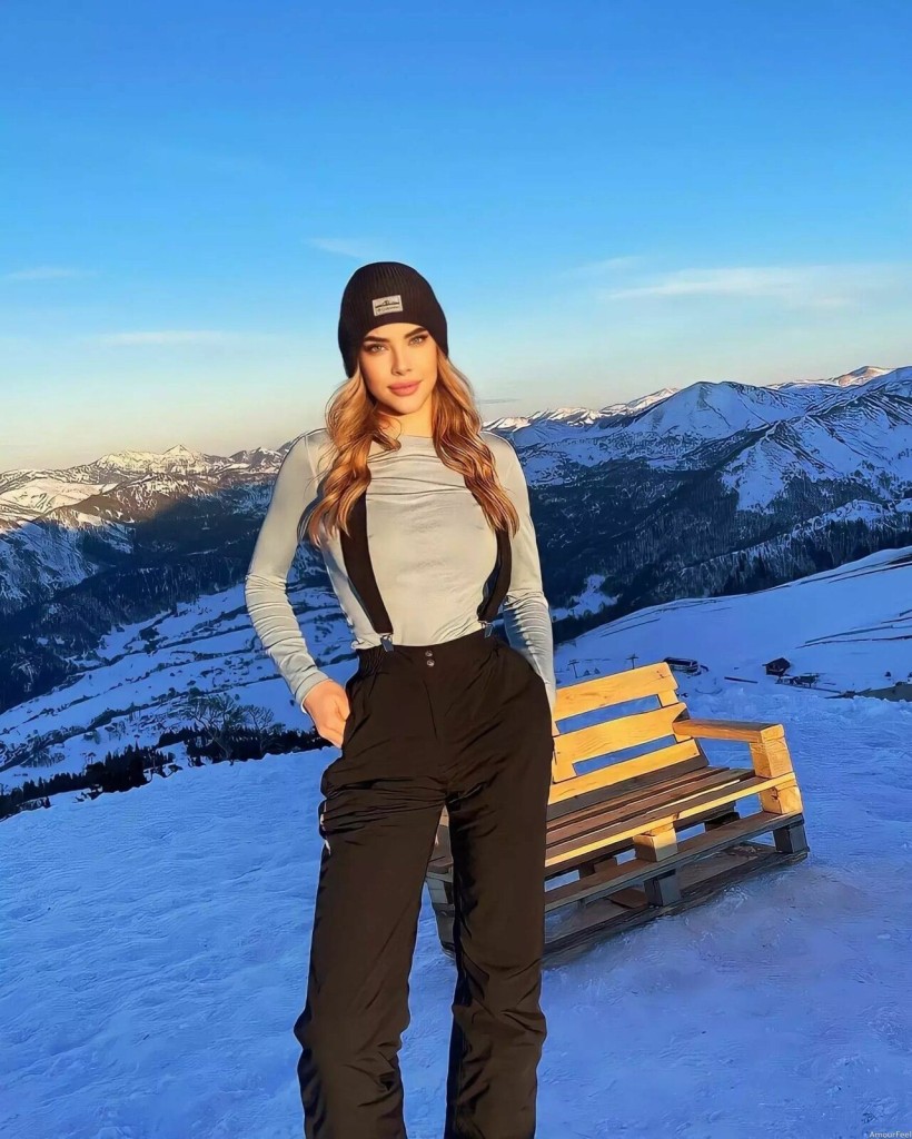 Olena Profile image 1