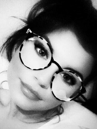 MrsIvyRey Profile image 1