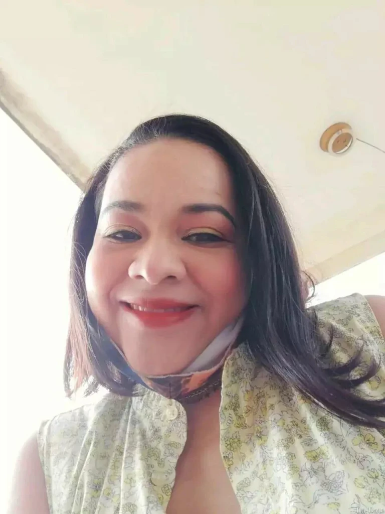 Yeniree, 37