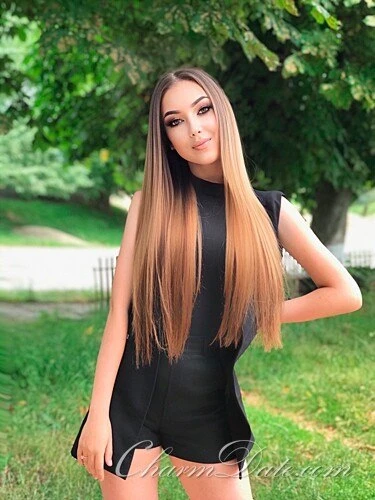 Anastasiia, 20