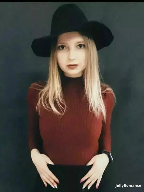Oksana, 23