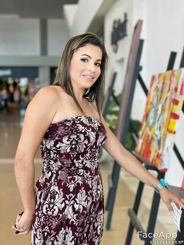 Yulieth, 42